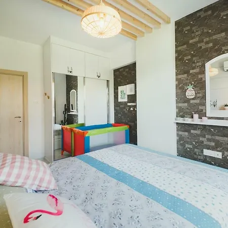 двуспальные на Long Beach Apartment *